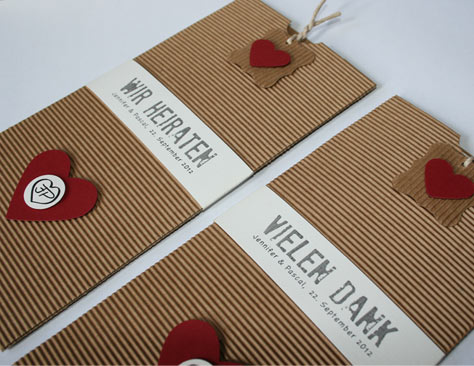 Hochzeitskarten natur und rot